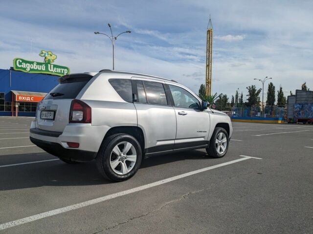 Сірий Джип Compass, об'ємом двигуна 2.4 л та пробігом 172 тис. км за 9000 $, фото 17 на Automoto.ua