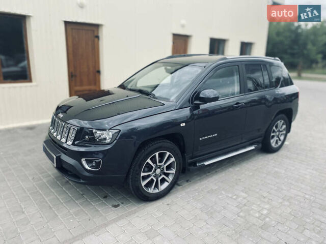 Серый Джип Компас, объемом двигателя 2.1 л и пробегом 95 тыс. км за 17500 $, фото 2 на Automoto.ua
