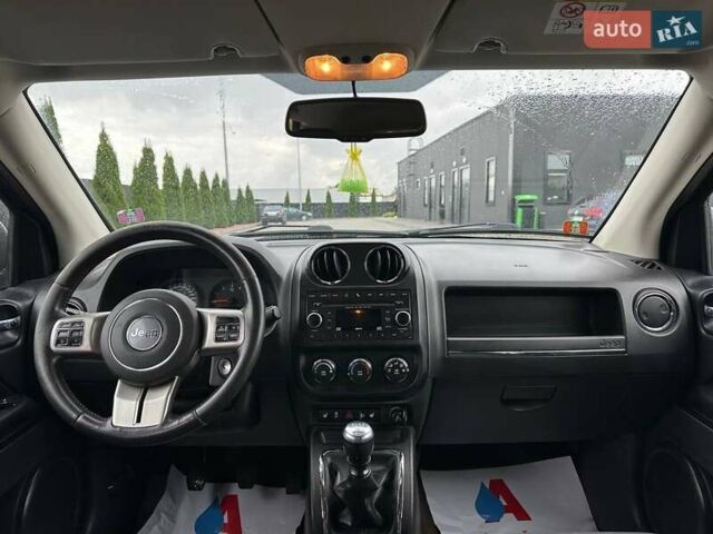 Серый Джип Компас, объемом двигателя 2.2 л и пробегом 268 тыс. км за 10500 $, фото 13 на Automoto.ua