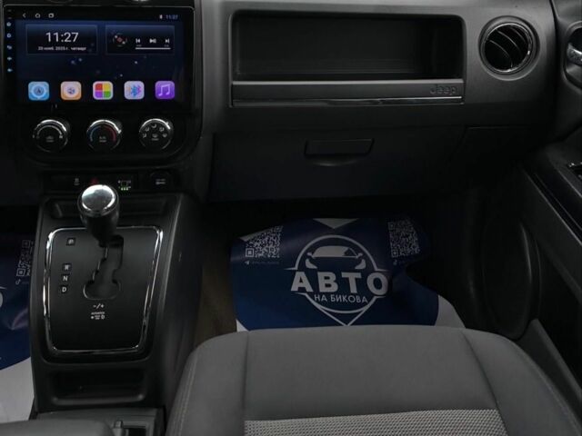 Сірий Джип Compass, об'ємом двигуна 2.4 л та пробігом 163 тис. км за 10300 $, фото 3 на Automoto.ua