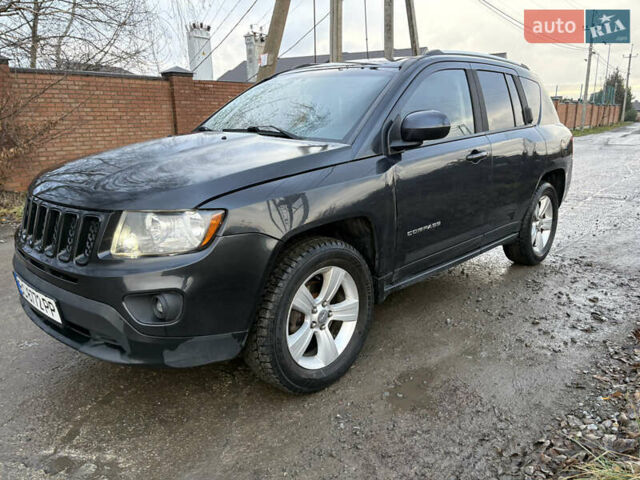 Сірий Джип Compass, об'ємом двигуна 2.4 л та пробігом 187 тис. км за 11900 $, фото 1 на Automoto.ua
