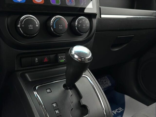 Сірий Джип Compass, об'ємом двигуна 2.4 л та пробігом 163 тис. км за 10300 $, фото 5 на Automoto.ua