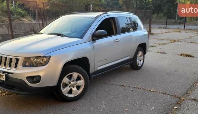 Серый Джип Компас, объемом двигателя 2 л и пробегом 120 тыс. км за 9500 $, фото 14 на Automoto.ua