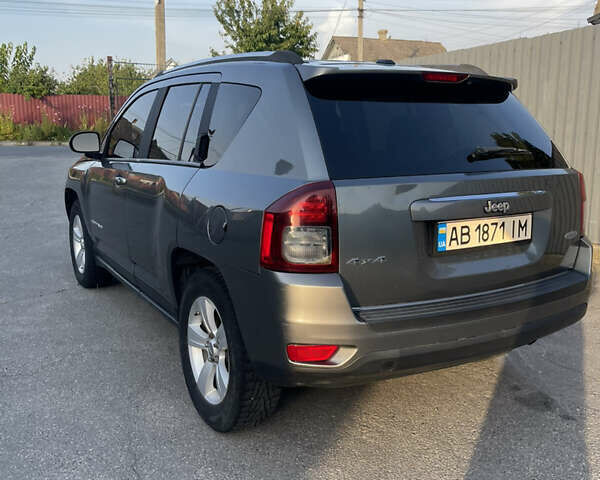 Сірий Джип Compass, об'ємом двигуна 2.4 л та пробігом 216 тис. км за 9700 $, фото 3 на Automoto.ua