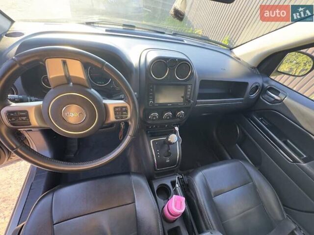 Серый Джип Компас, объемом двигателя 2.36 л и пробегом 183 тыс. км за 9500 $, фото 8 на Automoto.ua