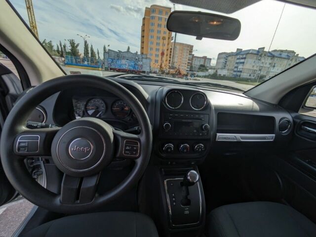 Сірий Джип Compass, об'ємом двигуна 2.4 л та пробігом 172 тис. км за 9000 $, фото 23 на Automoto.ua