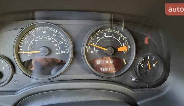 Серый Джип Компас, объемом двигателя 2 л и пробегом 120 тыс. км за 9500 $, фото 8 на Automoto.ua