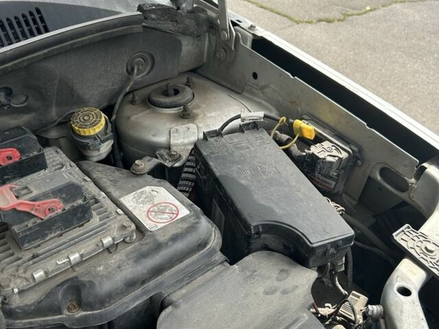 Серый Джип Компас, объемом двигателя 2.4 л и пробегом 240 тыс. км за 9400 $, фото 6 на Automoto.ua