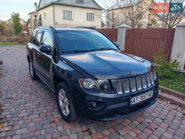 Джип Compass 2013 у Тысменице на Automoto.ua Сірий Джип Compass, об'ємом двигуна 2.36 л та пробігом 89 тис. км за 10800 $, фото 8 на Automoto.ua
