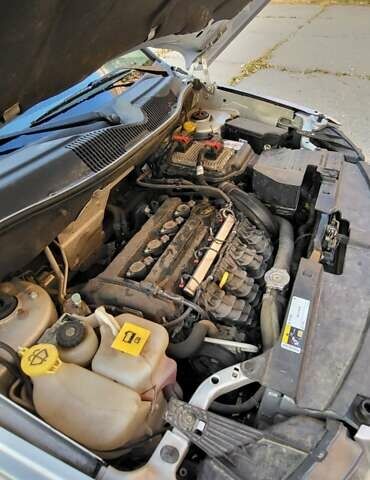 Серый Джип Компас, объемом двигателя 2 л и пробегом 120 тыс. км за 9500 $, фото 4 на Automoto.ua