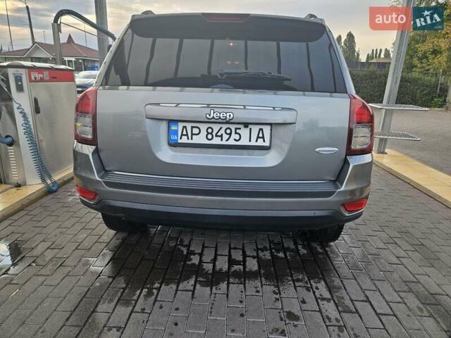 Сірий Джип Compass, об'ємом двигуна 2.36 л та пробігом 90 тис. км за 9000 $, фото 3 на Automoto.ua