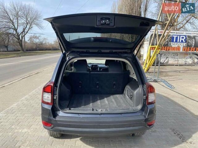 Сірий Джип Compass, об'ємом двигуна 2 л та пробігом 206 тис. км за 8500 $, фото 25 на Automoto.ua