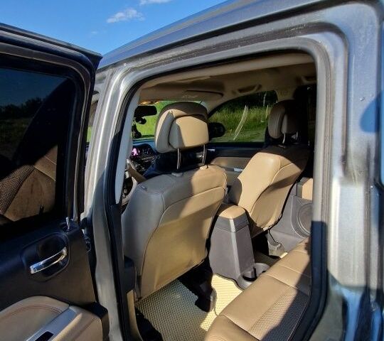 Сірий Джип Compass, об'ємом двигуна 2.4 л та пробігом 96 тис. км за 11600 $, фото 6 на Automoto.ua
