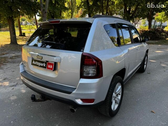 Сірий Джип Compass, об'ємом двигуна 2.4 л та пробігом 250 тис. км за 10790 $, фото 6 на Automoto.ua