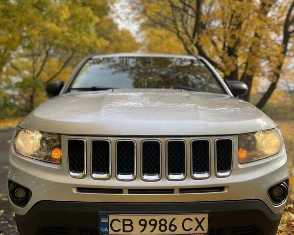 Сірий Джип Compass, об'ємом двигуна 2 л та пробігом 147 тис. км за 10000 $, фото 1 на Automoto.ua