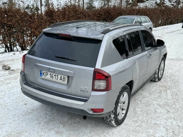 Сірий Джип Compass, об'ємом двигуна 2.4 л та пробігом 210 тис. км за 8000 $, фото 4 на Automoto.ua
