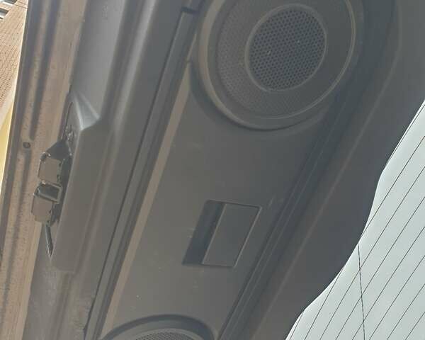 Сірий Джип Compass, об'ємом двигуна 2 л та пробігом 80 тис. км за 8300 $, фото 51 на Automoto.ua