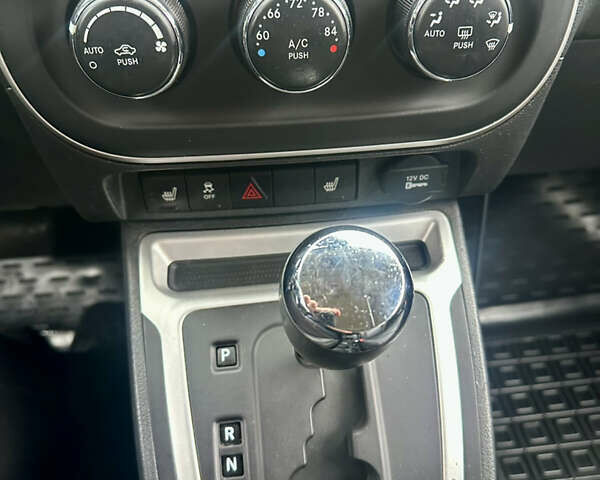 Серый Джип Компас, объемом двигателя 2.4 л и пробегом 160 тыс. км за 10500 $, фото 18 на Automoto.ua