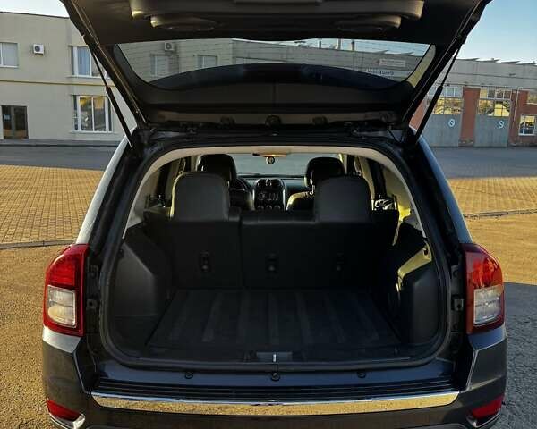 Серый Джип Компас, объемом двигателя 2.36 л и пробегом 167 тыс. км за 10300 $, фото 13 на Automoto.ua