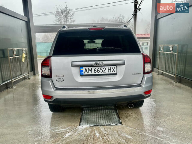 Серый Джип Компас, объемом двигателя 2.4 л и пробегом 160 тыс. км за 10500 $, фото 6 на Automoto.ua