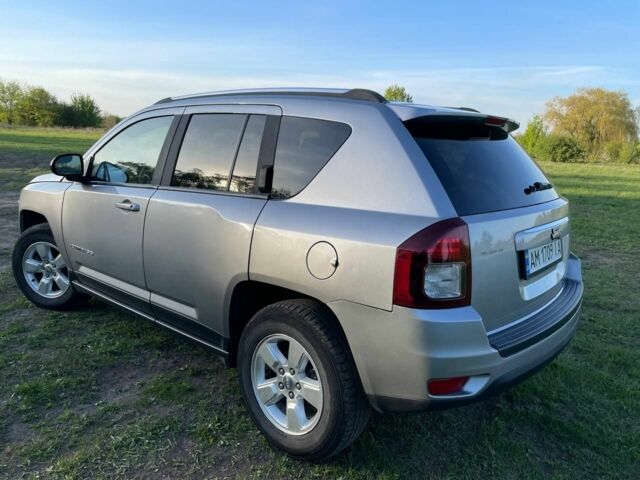 Сірий Джип Compass, об'ємом двигуна 2 л та пробігом 236 тис. км за 9300 $, фото 3 на Automoto.ua