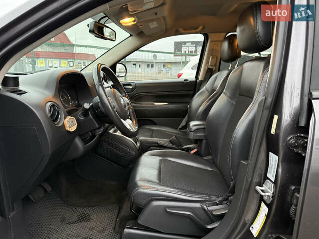 Сірий Джип Compass, об'ємом двигуна 2.36 л та пробігом 263 тис. км за 11490 $, фото 11 на Automoto.ua