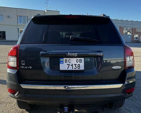 Серый Джип Компас, объемом двигателя 2.36 л и пробегом 167 тыс. км за 10300 $, фото 5 на Automoto.ua