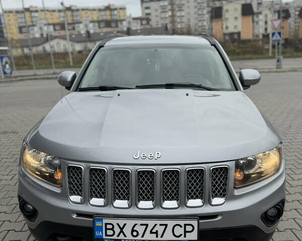 Серый Джип Компас, объемом двигателя 2.4 л и пробегом 220 тыс. км за 8650 $, фото 5 на Automoto.ua