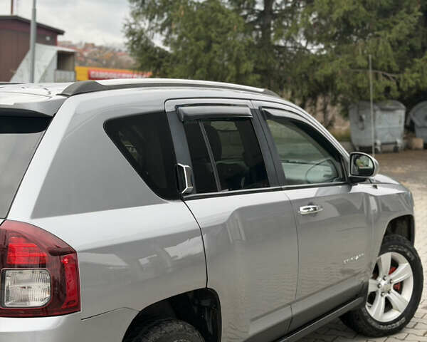 Серый Джип Компас, объемом двигателя 2.4 л и пробегом 220 тыс. км за 8650 $, фото 7 на Automoto.ua