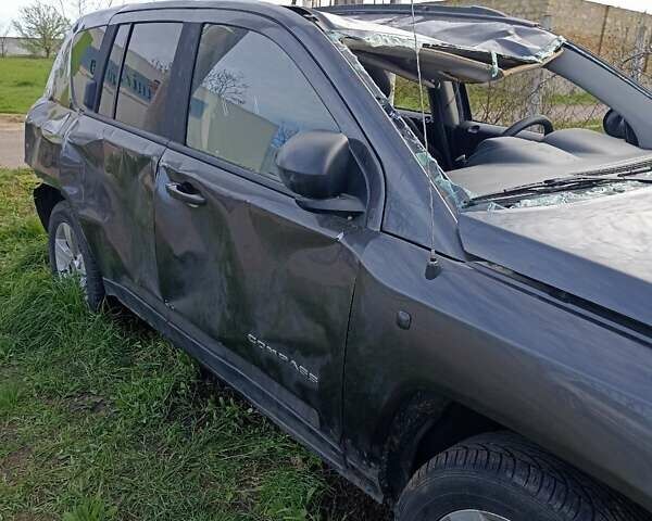 Сірий Джип Compass, об'ємом двигуна 2.4 л та пробігом 130 тис. км за 4500 $, фото 13 на Automoto.ua