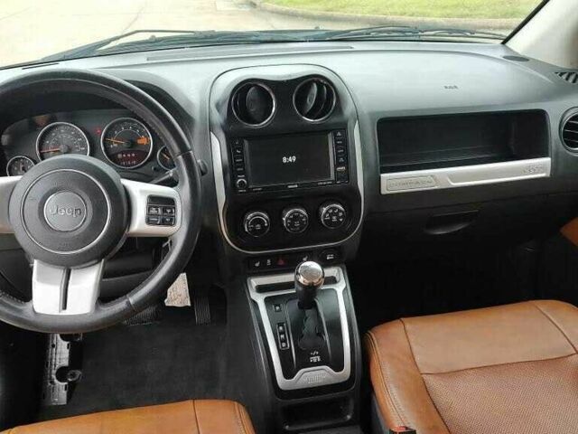 Серый Джип Компас, объемом двигателя 2.4 л и пробегом 85 тыс. км за 5600 $, фото 7 на Automoto.ua