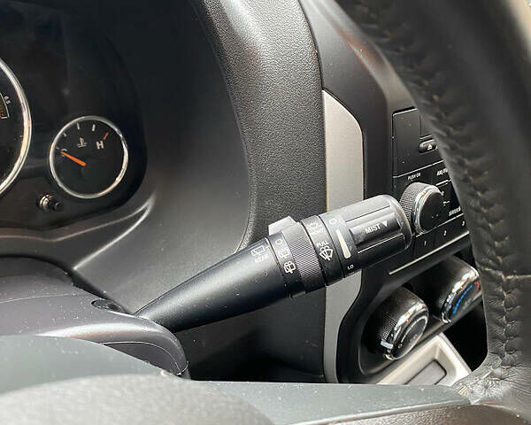 Сірий Джип Compass, об'ємом двигуна 2.4 л та пробігом 133 тис. км за 12200 $, фото 46 на Automoto.ua