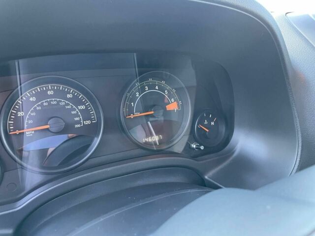 Сірий Джип Compass, об'ємом двигуна 2 л та пробігом 236 тис. км за 9300 $, фото 7 на Automoto.ua