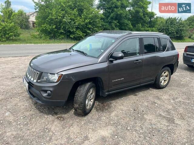 Сірий Джип Compass, об'ємом двигуна 2 л та пробігом 170 тис. км за 9300 $, фото 2 на Automoto.ua