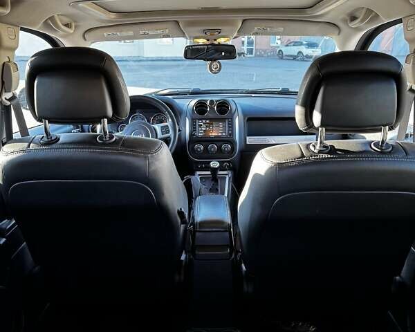 Серый Джип Компас, объемом двигателя 2.36 л и пробегом 167 тыс. км за 10300 $, фото 10 на Automoto.ua