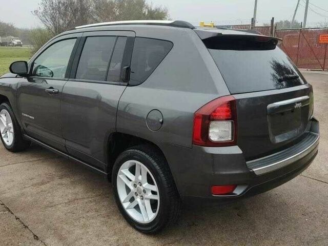 Серый Джип Компас, объемом двигателя 2.4 л и пробегом 85 тыс. км за 5600 $, фото 3 на Automoto.ua