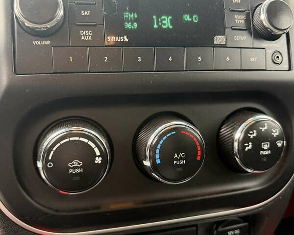 Серый Джип Компас, объемом двигателя 2.4 л и пробегом 220 тыс. км за 8650 $, фото 19 на Automoto.ua