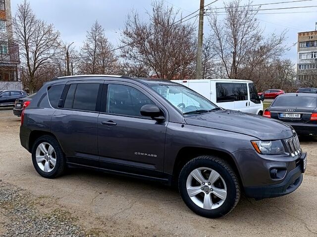 Сірий Джип Compass, об'ємом двигуна 2.4 л та пробігом 155 тис. км за 10000 $, фото 4 на Automoto.ua