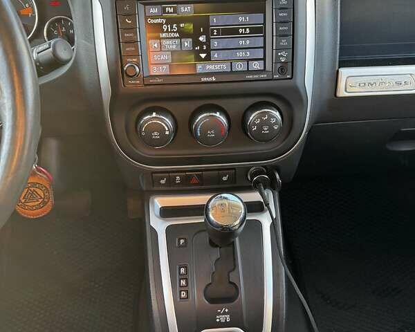 Серый Джип Компас, объемом двигателя 2.36 л и пробегом 167 тыс. км за 10300 $, фото 20 на Automoto.ua