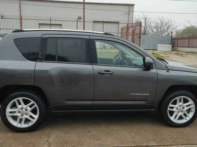 Серый Джип Компас, объемом двигателя 2.4 л и пробегом 85 тыс. км за 5600 $, фото 4 на Automoto.ua