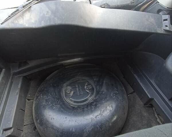 Сірий Джип Compass, об'ємом двигуна 2.4 л та пробігом 130 тис. км за 4500 $, фото 5 на Automoto.ua