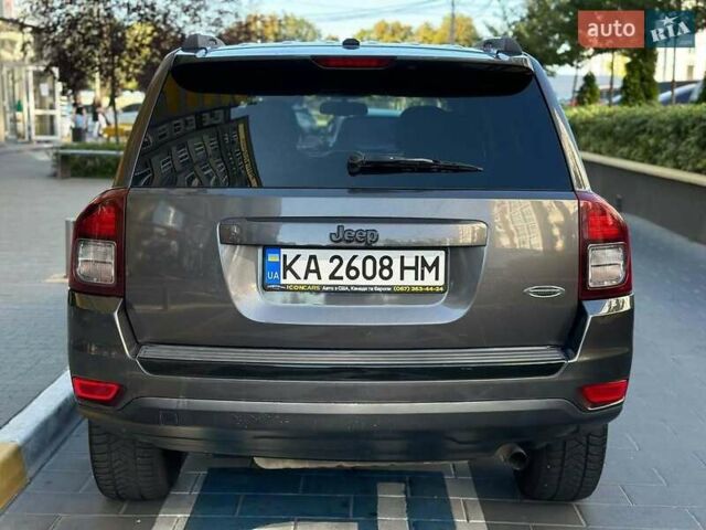 Сірий Джип Compass, об'ємом двигуна 2 л та пробігом 134 тис. км за 9300 $, фото 4 на Automoto.ua