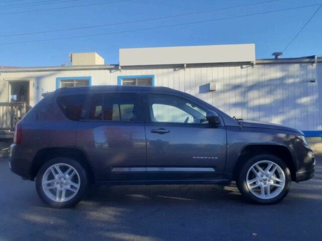 Серый Джип Компас, объемом двигателя 2.4 л и пробегом 79 тыс. км за 11800 $, фото 2 на Automoto.ua