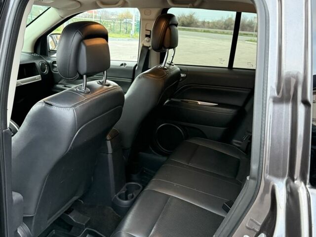 Серый Джип Компас, объемом двигателя 2.4 л и пробегом 95 тыс. км за 10999 $, фото 8 на Automoto.ua