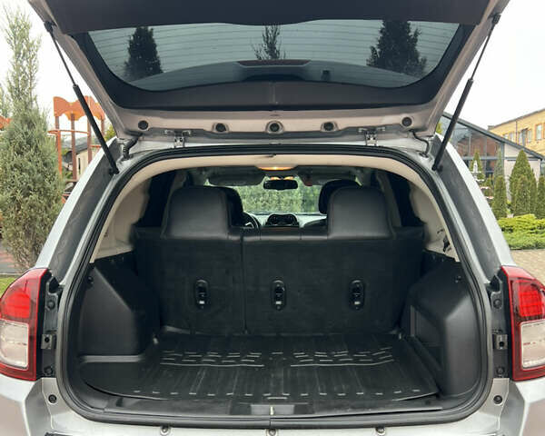 Сірий Джип Compass, об'ємом двигуна 2.36 л та пробігом 185 тис. км за 9700 $, фото 21 на Automoto.ua