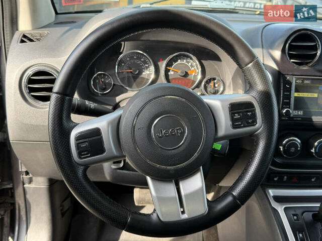 Джип Компас 2015 в Стрые на Automoto.ua Серый Джип Компас, объемом двигателя 2.4 л и пробегом 205 тыс. км за 9900 $, фото 48 на Automoto.ua