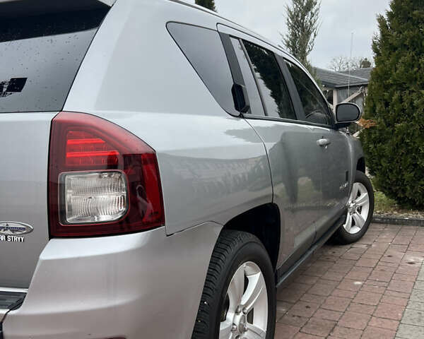 Сірий Джип Compass, об'ємом двигуна 2.36 л та пробігом 185 тис. км за 9700 $, фото 10 на Automoto.ua