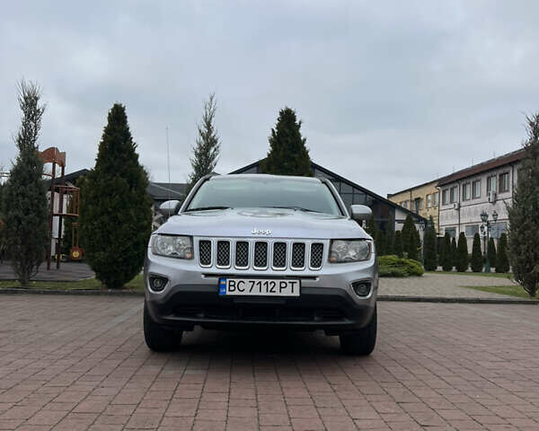 Сірий Джип Compass, об'ємом двигуна 2.36 л та пробігом 185 тис. км за 9700 $, фото 3 на Automoto.ua