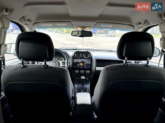 Сірий Джип Compass, об'ємом двигуна 2.4 л та пробігом 146 тис. км за 9600 $, фото 4 на Automoto.ua