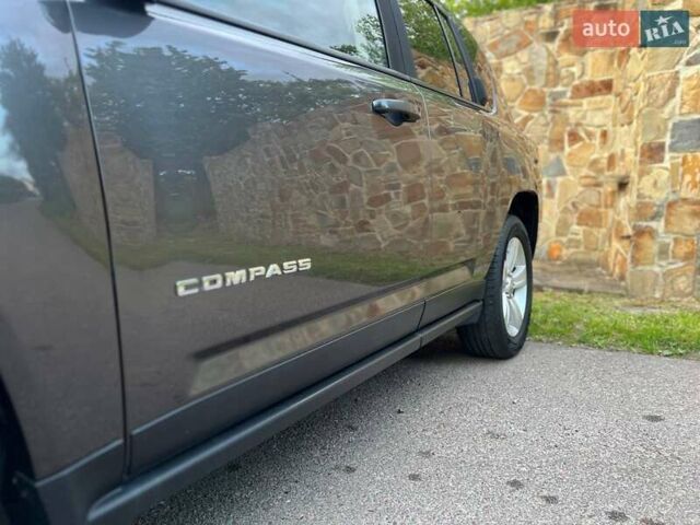Сірий Джип Compass, об'ємом двигуна 2.36 л та пробігом 208 тис. км за 9800 $, фото 11 на Automoto.ua